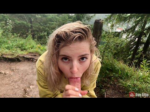 ❤️ Gadis menelan air mani setelah blowjob publik - Eva Elfi Anal porno di id.porn-mz.ru